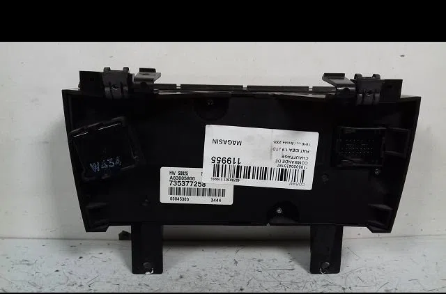 Commande de chauffage Fiat IDEA (350_) 1.9 jtd (2004) occasion — photo 3