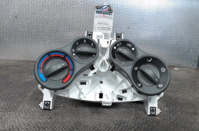 Commande de chauffage FIAT PANDA 2  PANDA 2 PHASE 2 occasion — photo 2