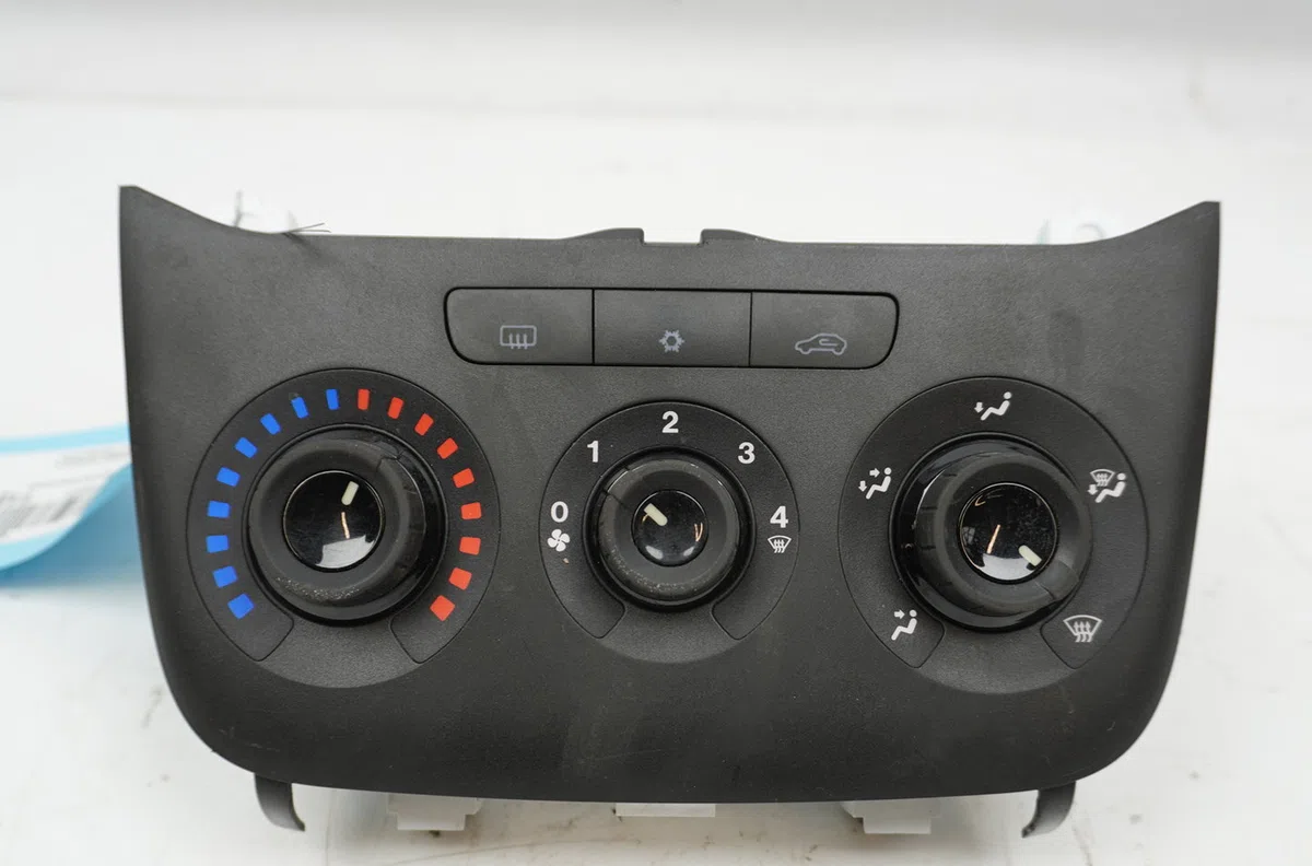 Commande de chauffage Fiat PUNTO (199_) 1.2 (199axz1a, 199bxz1a) (2012) occasion
