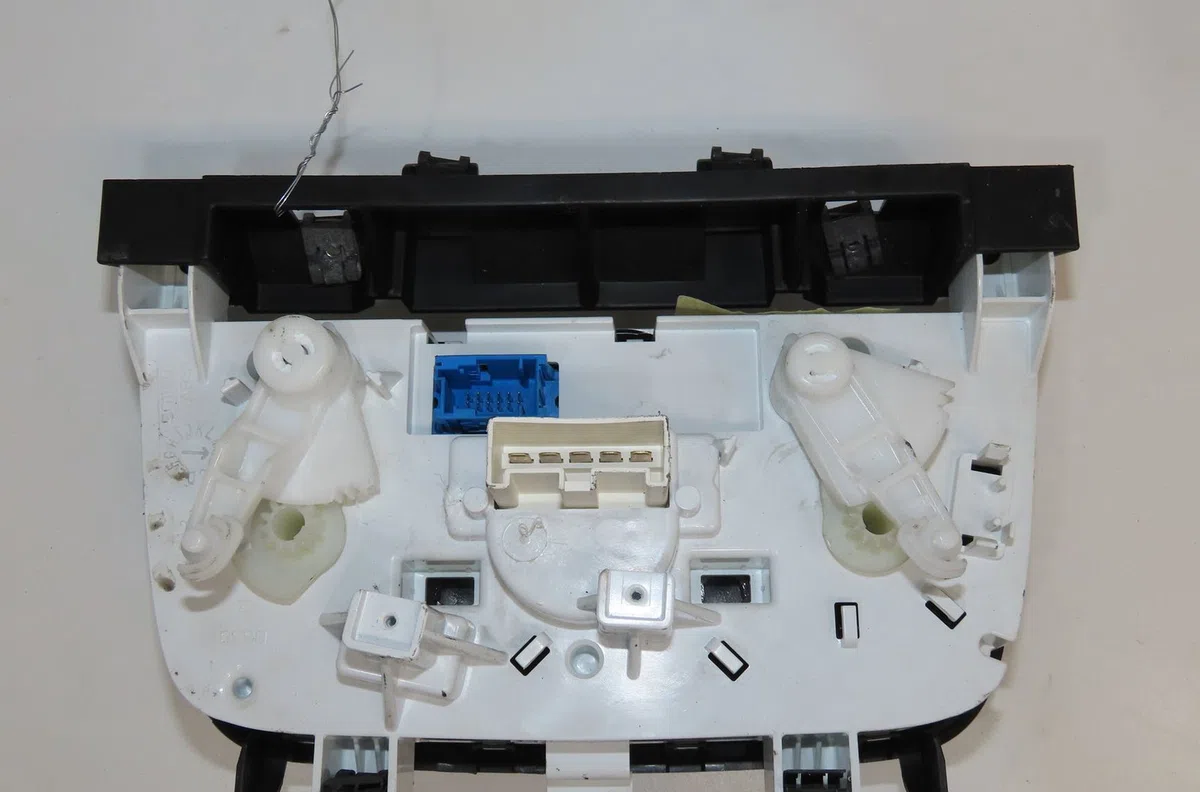 Commande de chauffage Fiat PUNTO (199_) 1.4 (199axb1a, 199bxb1a, 199bxb11, 199axb11) (2012) occasion