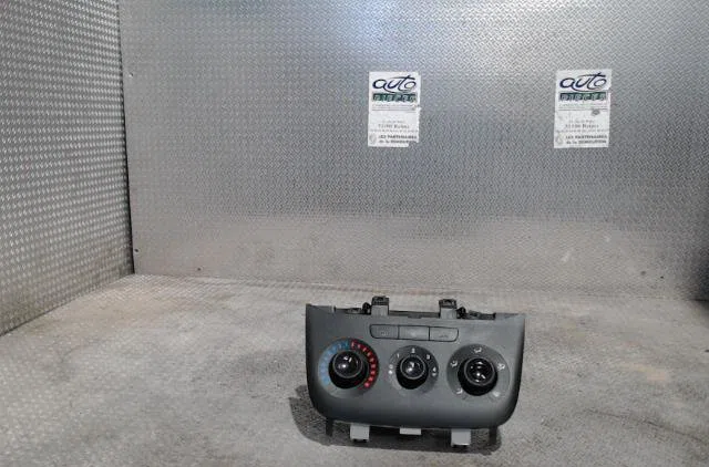 Commande de chauffage FIAT PUNTO EVO 3  PUNTO EVO 3 occasion