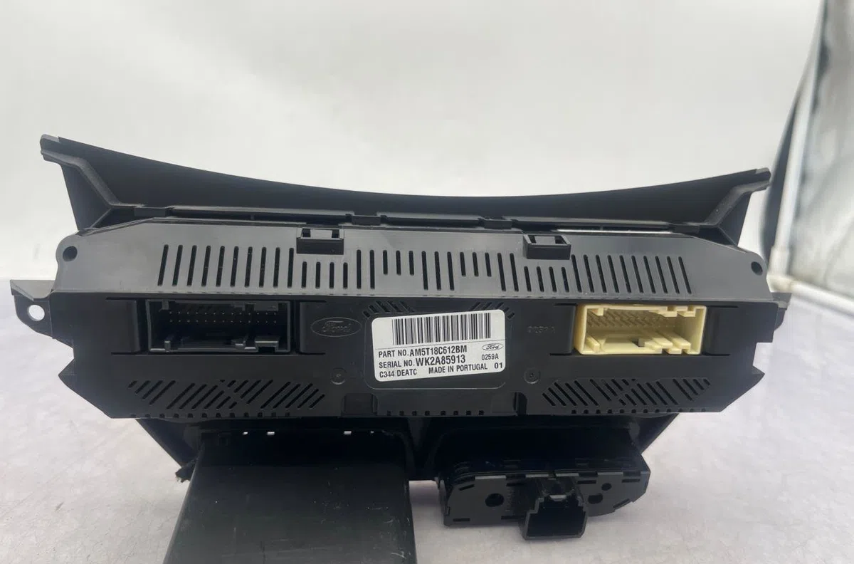 Commande de chauffage FORD C-MAX 2 PHASE 1 occasion — photo 3