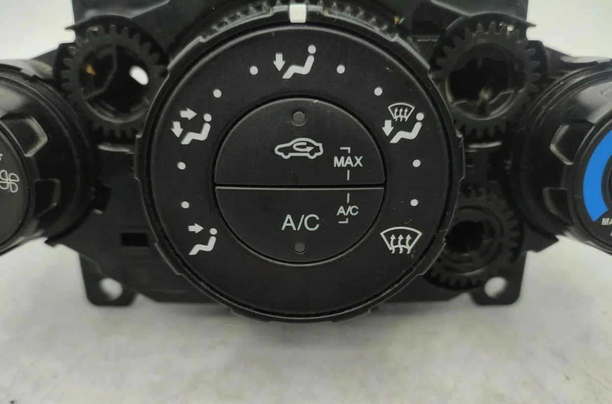 Commande de chauffage FORD FIESTA 6 PHASE 2 occasion