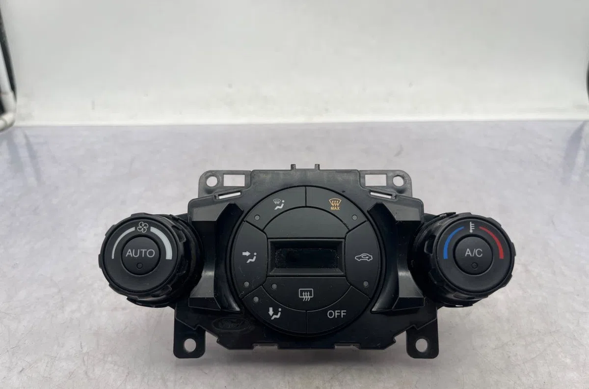 Commande de chauffage FORD FIESTA 6 PHASE 2 occasion — photo 2