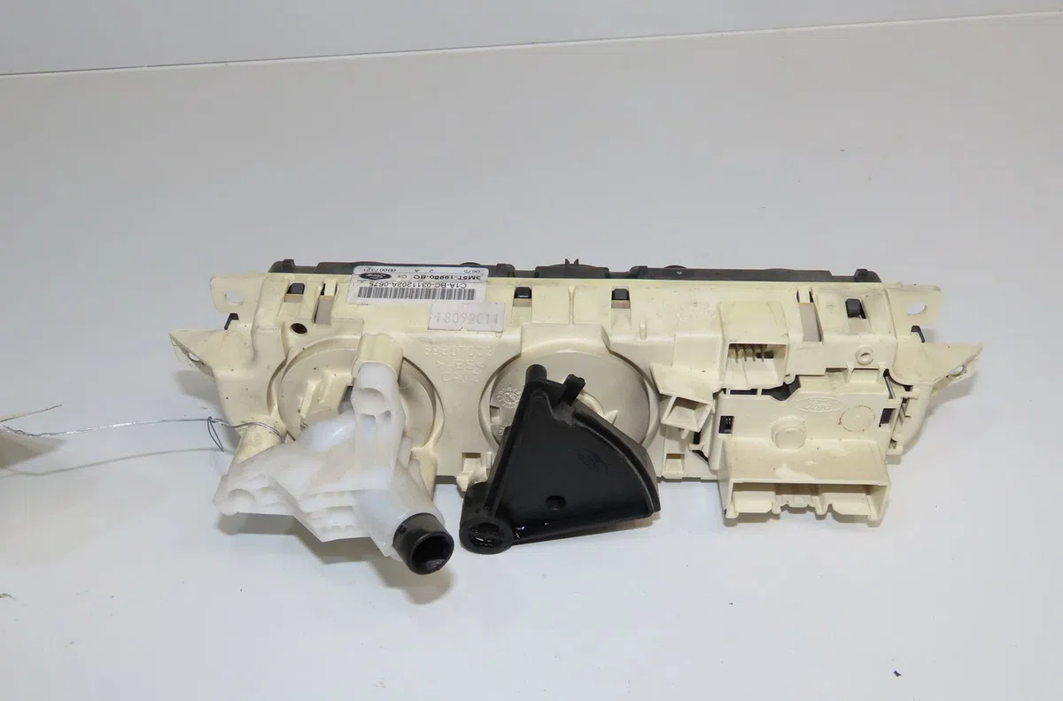 Commande de chauffage Ford FOCUS C-MAX (DM2) 1.6 tdci (2003-2007) occasion — photo 2
