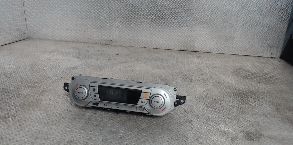Commande de chauffage Ford FOCUS II (DA_, HCP, DP) 1.8 tdci (2005-2012) occasion — photo 2