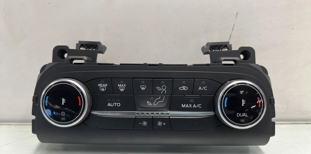 Commande de chauffage FORD KUGA 3 PHASE 1 occasion — photo 2