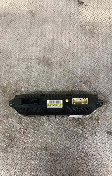 Commande de chauffage Ford KUGA I 2.0 tdci (2008-2012) 5 portes occasion — photo 2