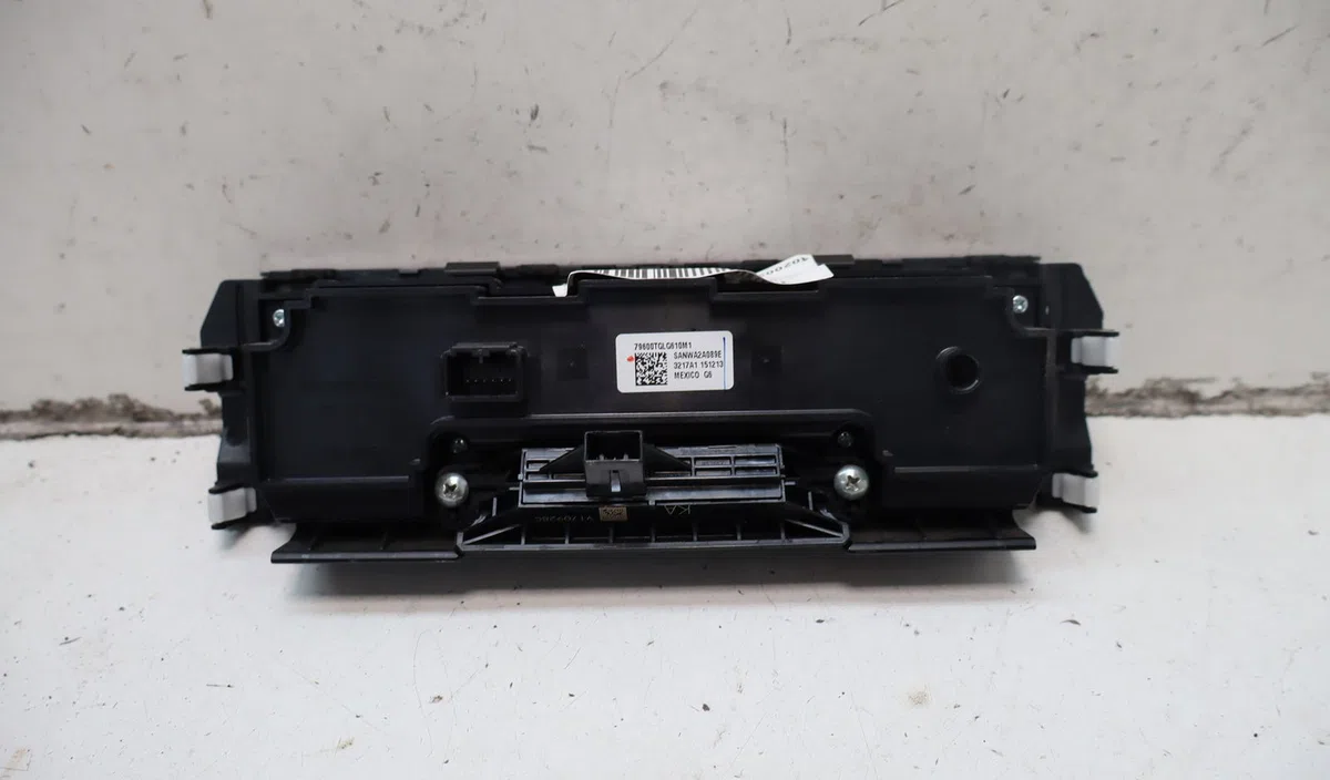 Commande de chauffage Honda CIVIC X 3-5 portes (FC_, FK_) 1.5 vtec (fk7) (2017) occasion — photo 2