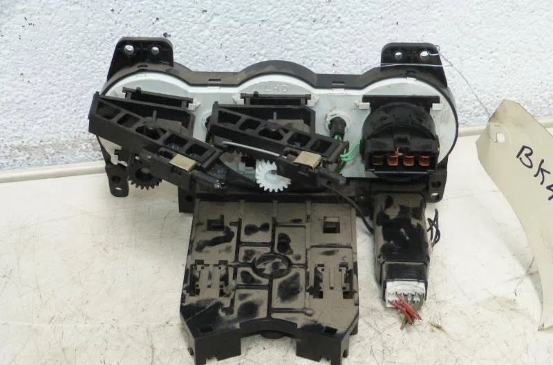 Commande de chauffage HYUNDAI ACCENT 2 occasion — photo 2