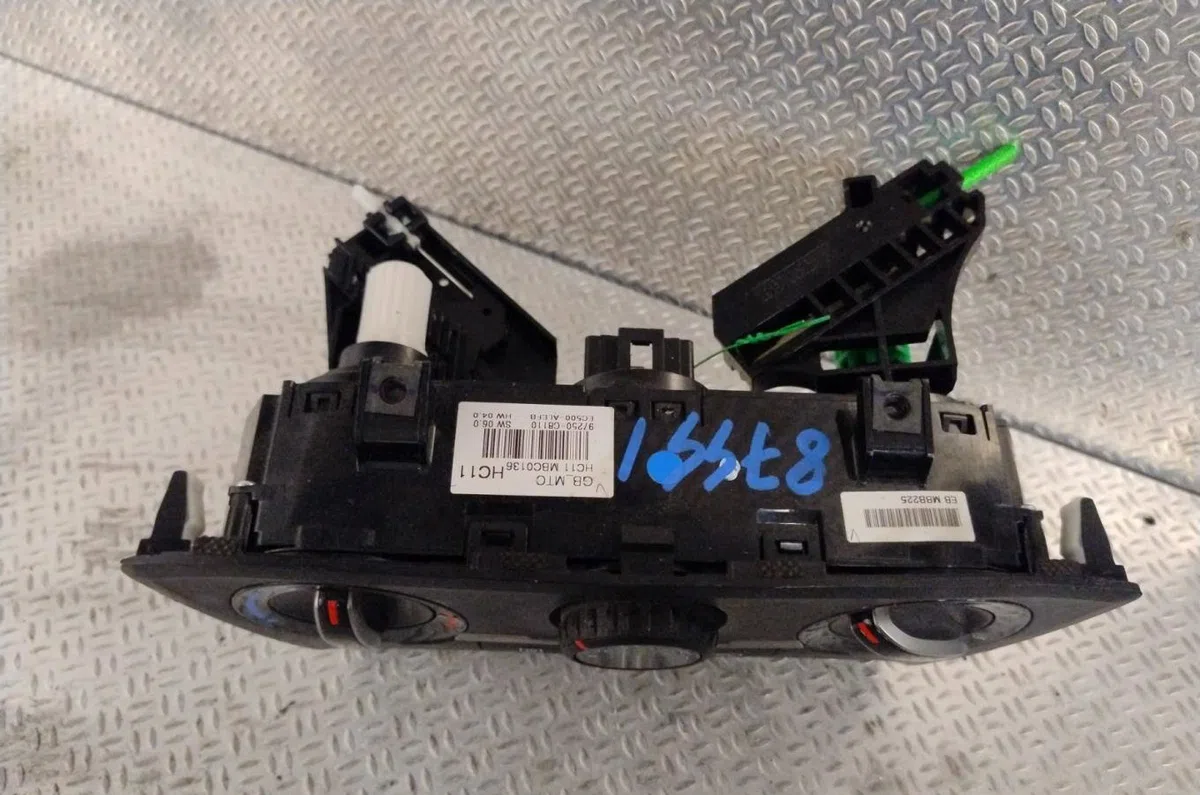 Commande de chauffage HYUNDAI I 20 2  I 20 2 PHASE 1 occasion — photo 2