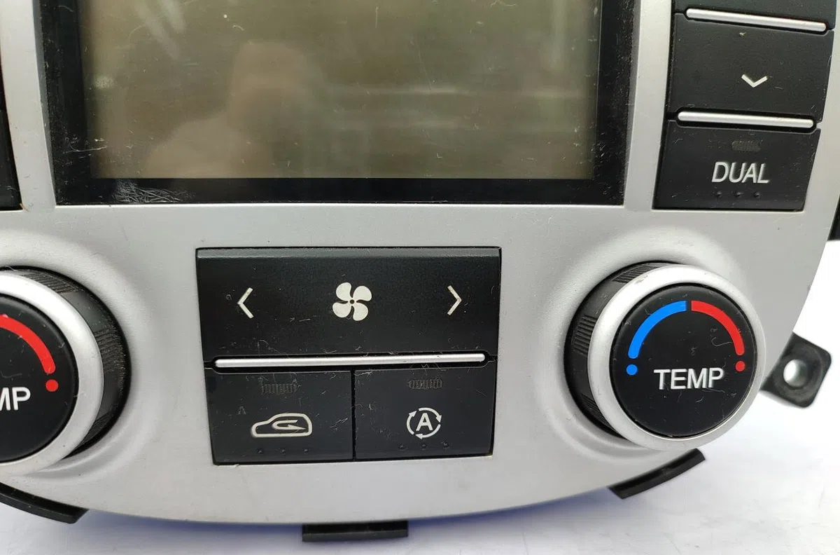 Commande de chauffage HYUNDAI SANTA FE 2 PHASE 1 occasion — photo 4