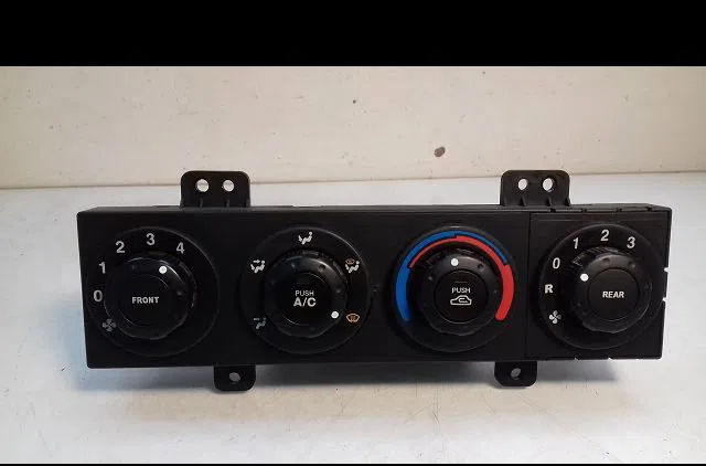 Commande de chauffage Kia CARNIVAL II (GQ) 2.9 crdi (2001-2006) occasion — photo 2