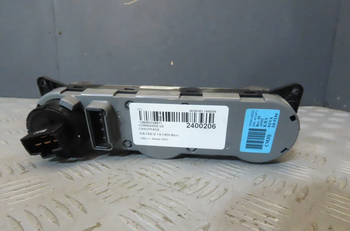 Commande de chauffage KIA CEE-D 2010 occasion — photo 3