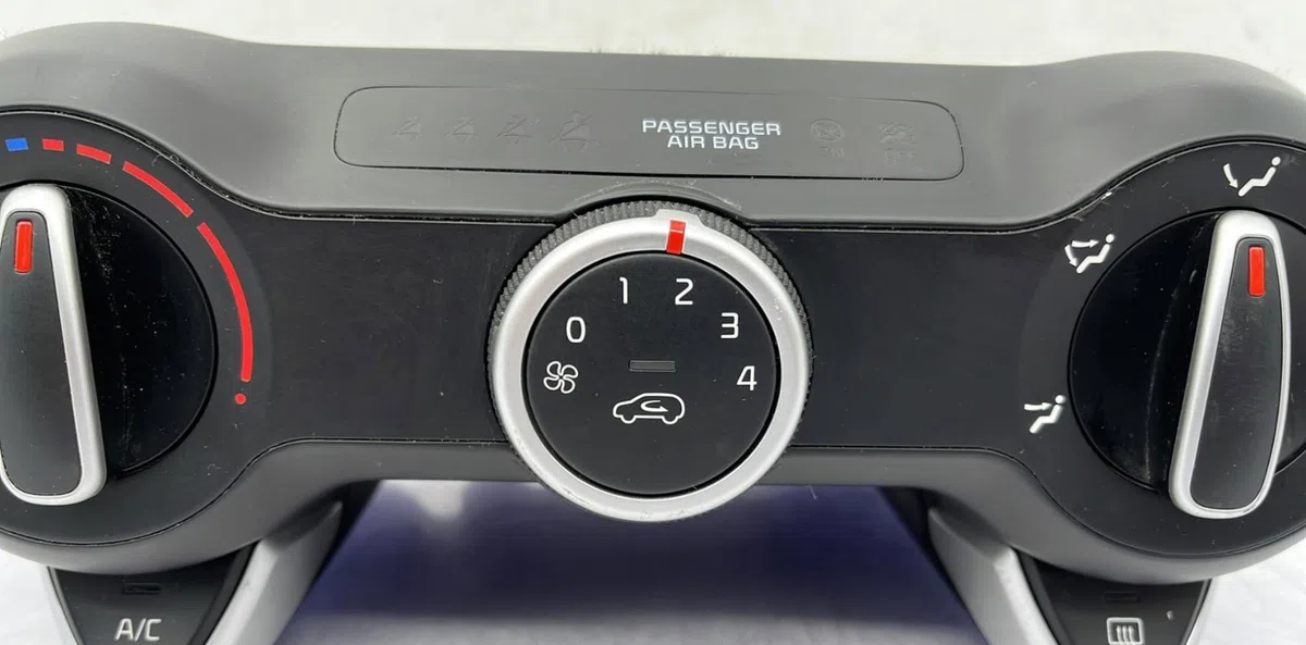 Commande de chauffage KIA PICANTO 3 PHASE 1 occasion — photo 4