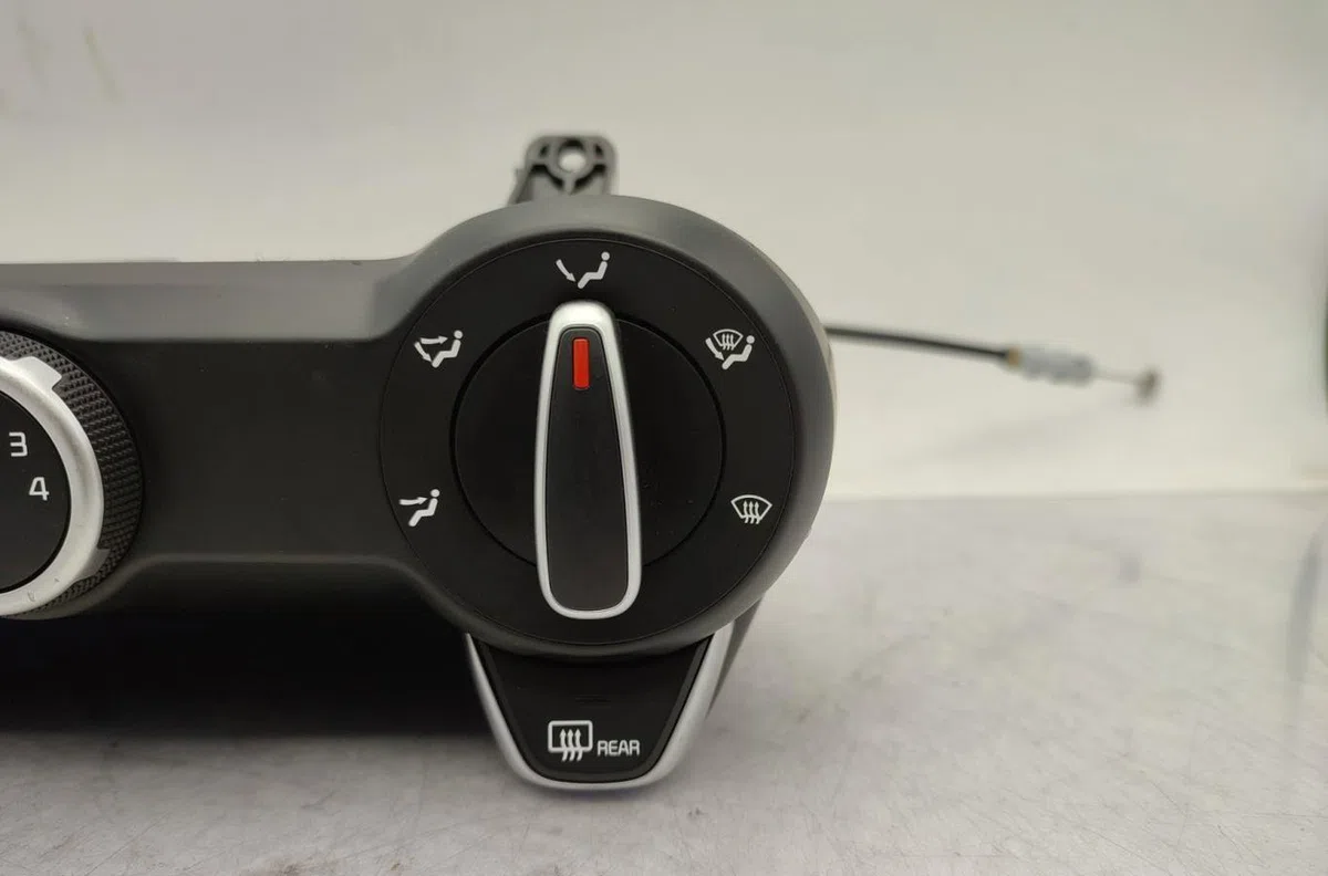 Commande de chauffage KIA RIO 4 PHASE 1 occasion — photo 3