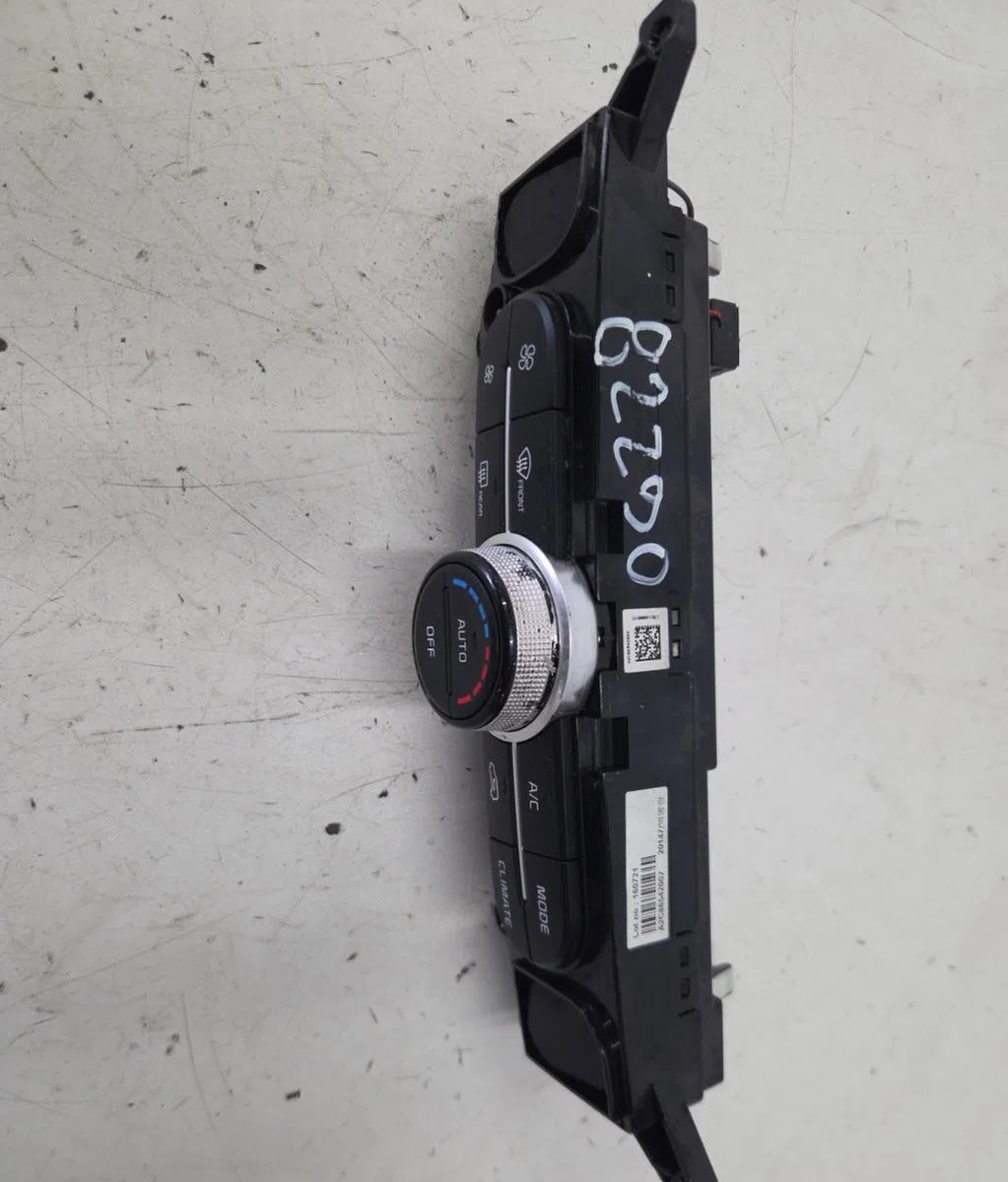 Commande de chauffage KIA SOUL 2 PHASE 2 occasion — photo 2
