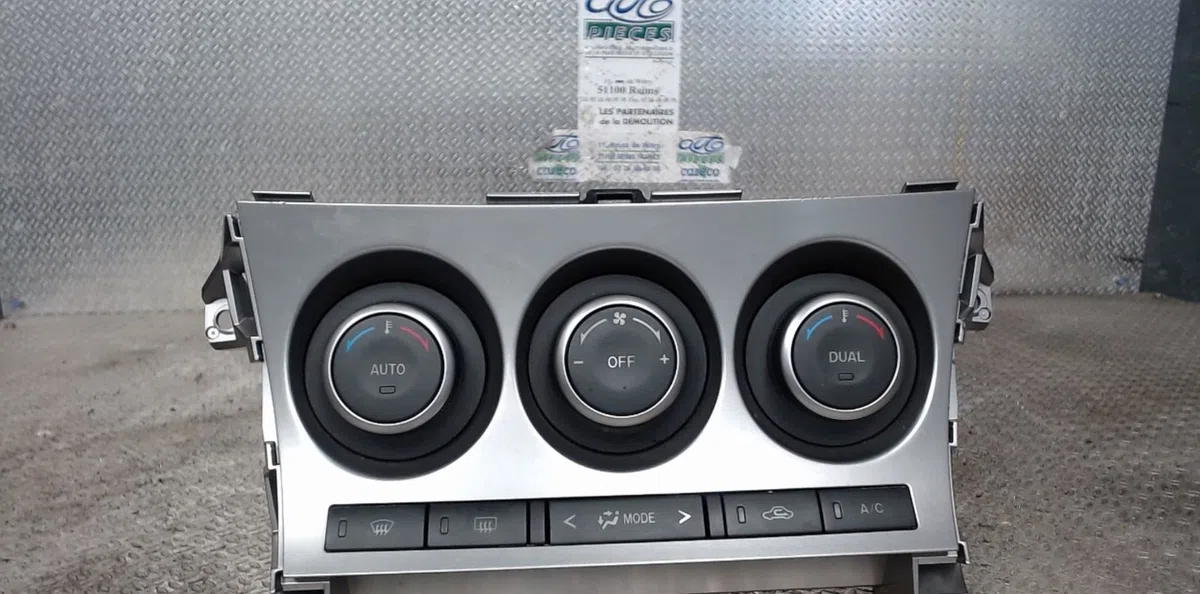 Commande de chauffage Mazda 3 (BL) 1.6 mzr cd (bl14) (2010-2013) occasion — photo 2
