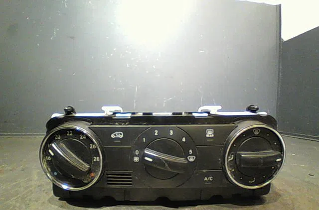 Commande de chauffage Mercedes-benz CLASSE A (W169) A 160 cdi (169.006, 169.306) (2004-2012) occasion — photo 3