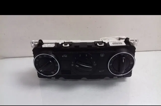 Commande de chauffage Mercedes-benz CLASSE A (W169) A 180 cdi (169.007, 169.307) (2004-2012) 5 portes occasion