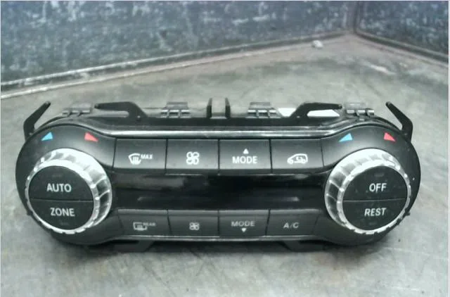 Commande de chauffage Mercedes-benz CLASSE A (W176) A 200 cdi - d (176.008) (2014-2018) occasion — photo 4