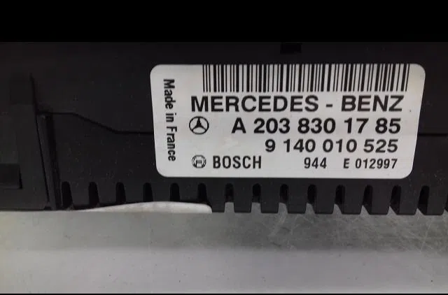 Commande de chauffage Mercedes-benz CLASSE C (W203) C 220 cdi (203.006) (2000-2007) 4 portes occasion — photo 2
