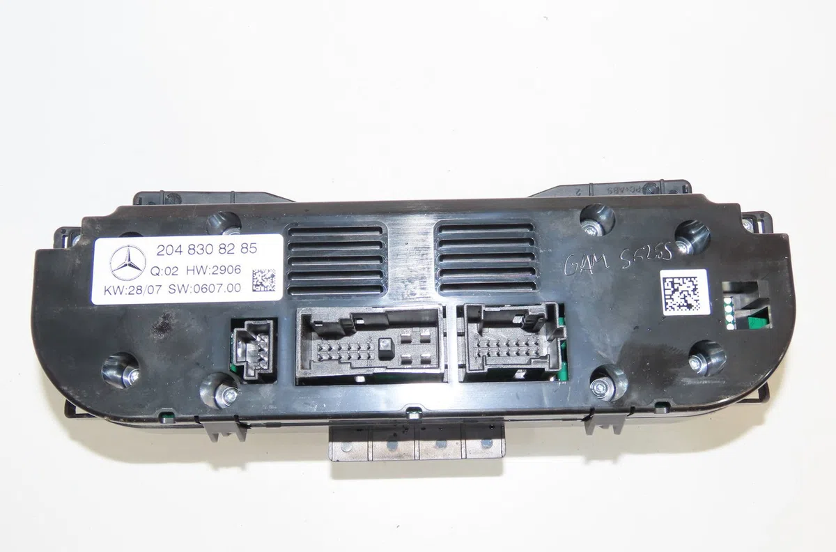 Commande de chauffage Mercedes-benz CLASSE C (W204) C 220 cdi (204.008) (2007-2008) 4 portes occasion — photo 2