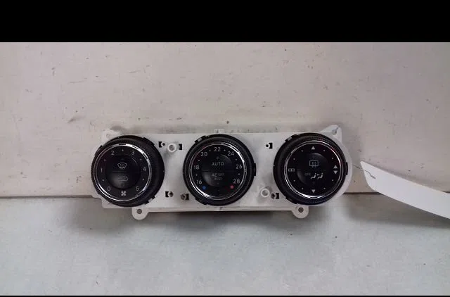 Commande de chauffage Mercedes-benz CLASSE M (W163) Ml 400 cdi (163.128) (2001-2005) occasion — photo 4