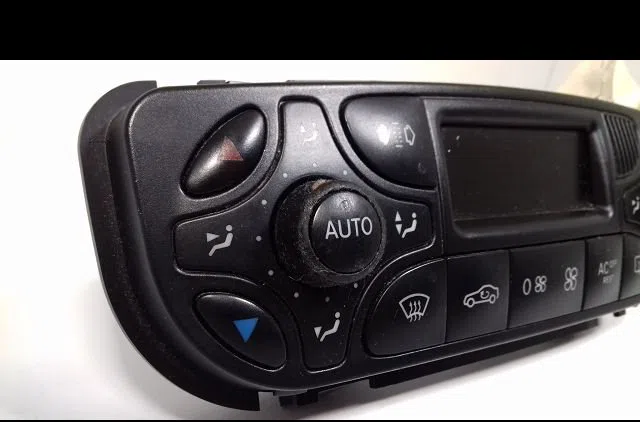 Commande de chauffage Mercedes-benz CLK (C209) Clk 320 (209.365) (2002-2009) occasion — photo 2