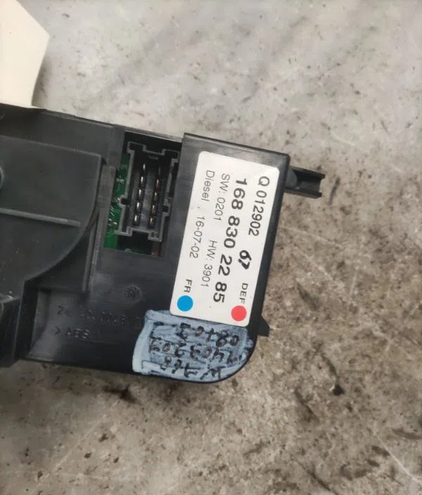 Commande de chauffage MERCEDES CLASSE A 168 PHASE 2 occasion — photo 2