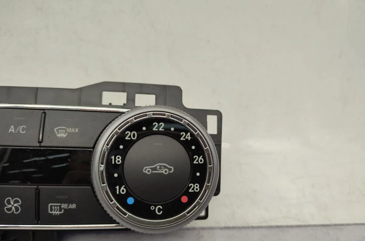 Commande de chauffage MERCEDES CLASSE C 204 PHASE 1 occasion