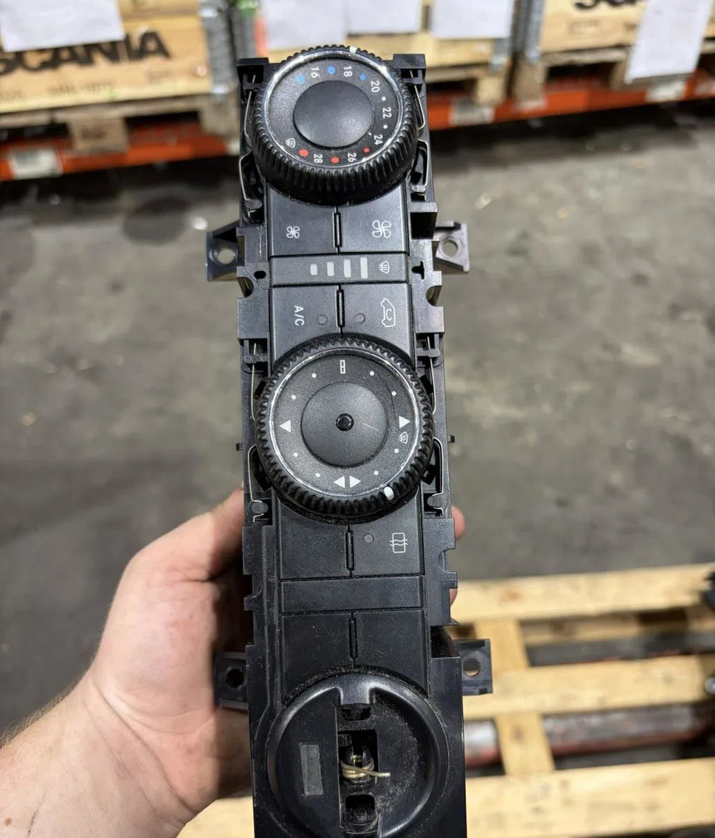 Commande de chauffage MERCEDES SPRINTER 2 PHASE 2 occasion — photo 2