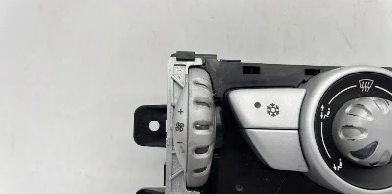 Commande de chauffage MINI MINI 2 R56 PHASE 1 occasion — photo 3
