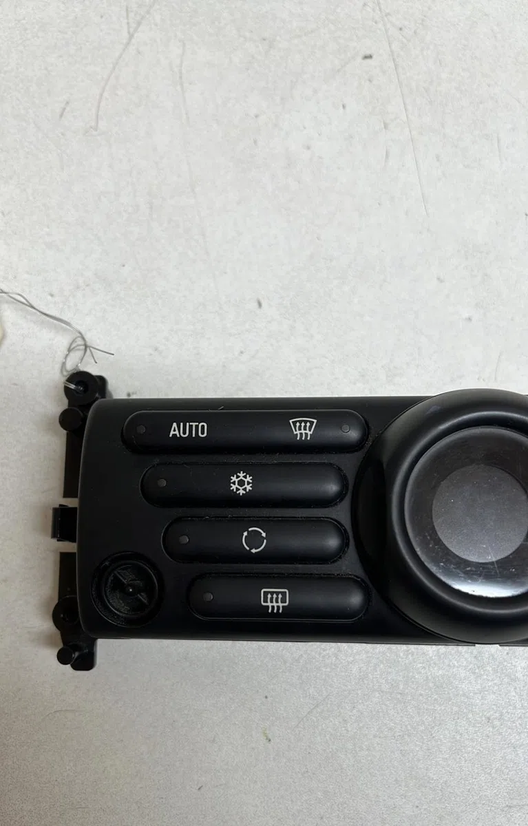 Commande de chauffage Mini MINI Décapotable (R52) Cooper (2004-2008) occasion