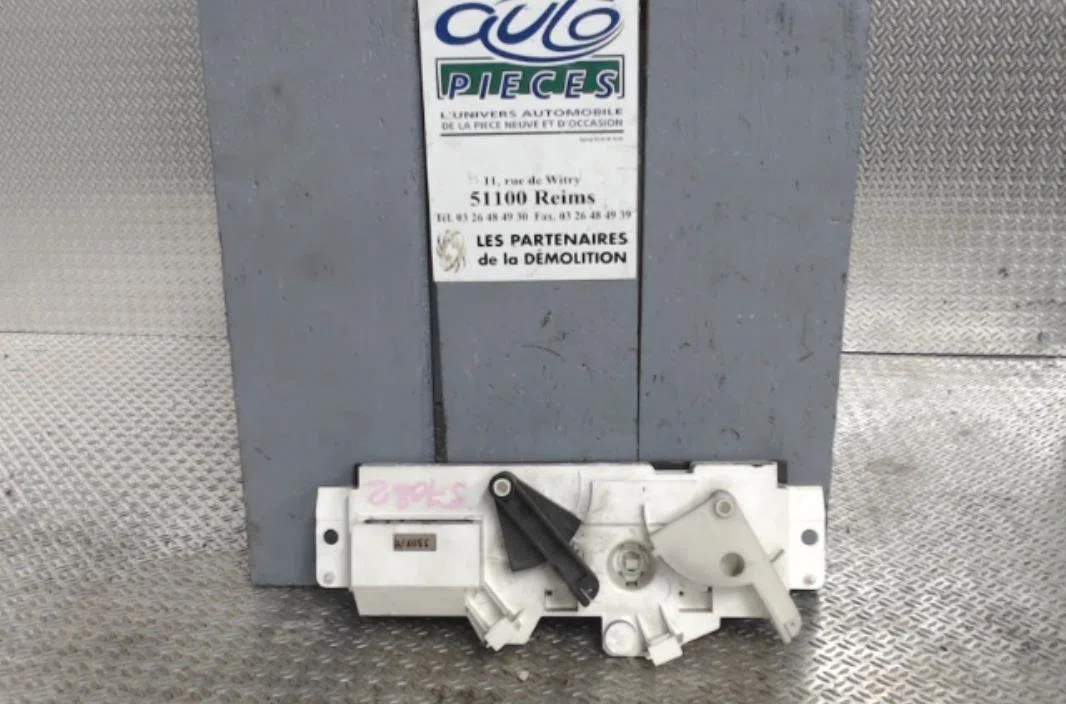 Commande de chauffage NISSAN INTERSTAR 1  INTERSTAR 1 PHASE 2 occasion — photo 2