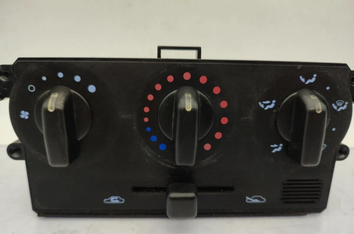 Commande de chauffage NISSAN MICRA 2 PHASE 2 occasion — photo 2