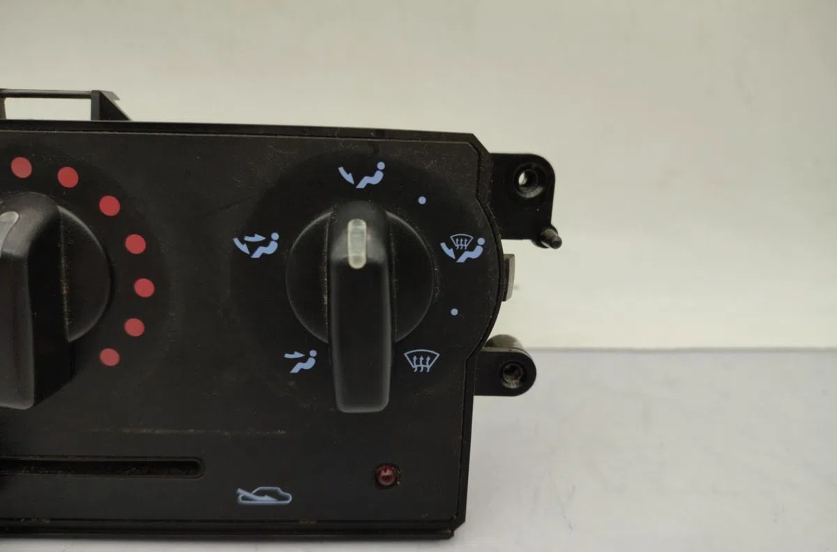 Commande de chauffage NISSAN MICRA 2 PHASE 4 occasion — photo 2