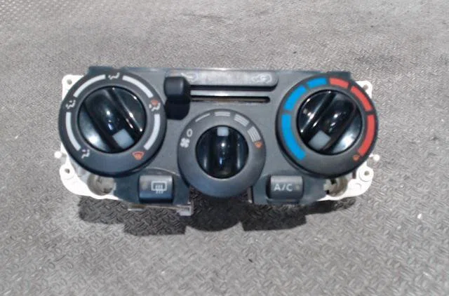 Commande de chauffage NISSAN MICRA 3  MICRA 3 PHASE 3 occasion — photo 2