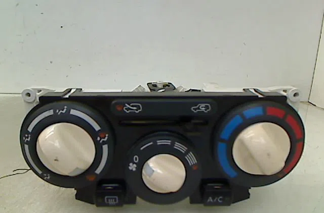 Commande de chauffage Nissan MICRA III (K12) 1.2 16v (2003-2010) occasion — photo 3
