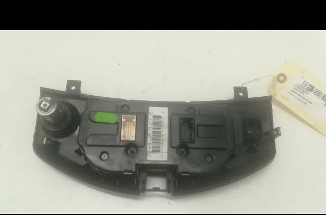 Commande de chauffage Nissan MICRA III (K12) 1.5 dci (2003-2010) occasion — photo 2