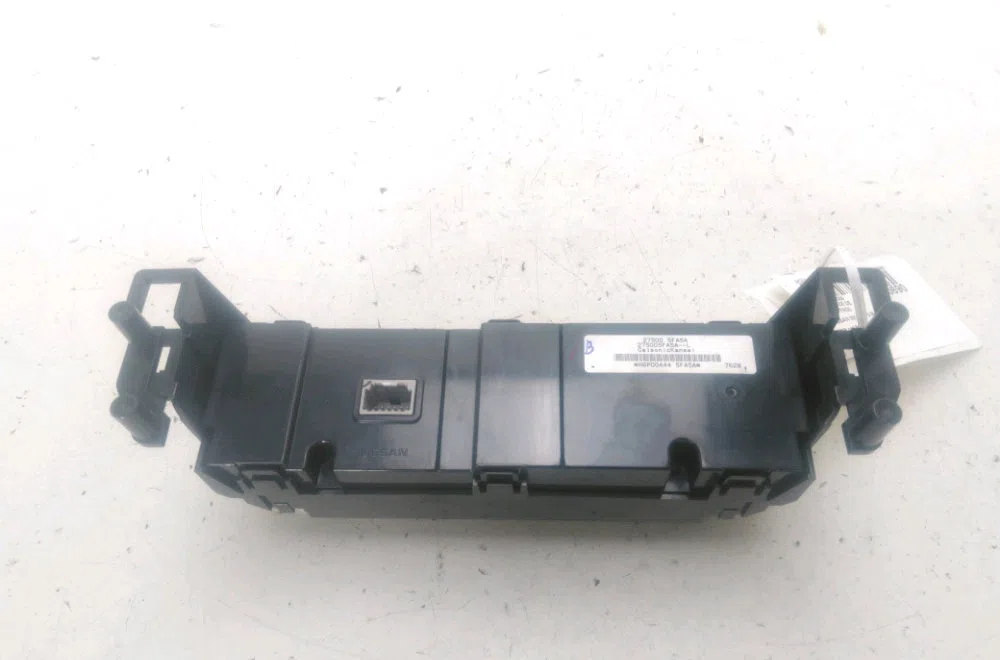 Commande de chauffage Nissan MICRA V (K14) 0.9 ig-t (2016) occasion — photo 2