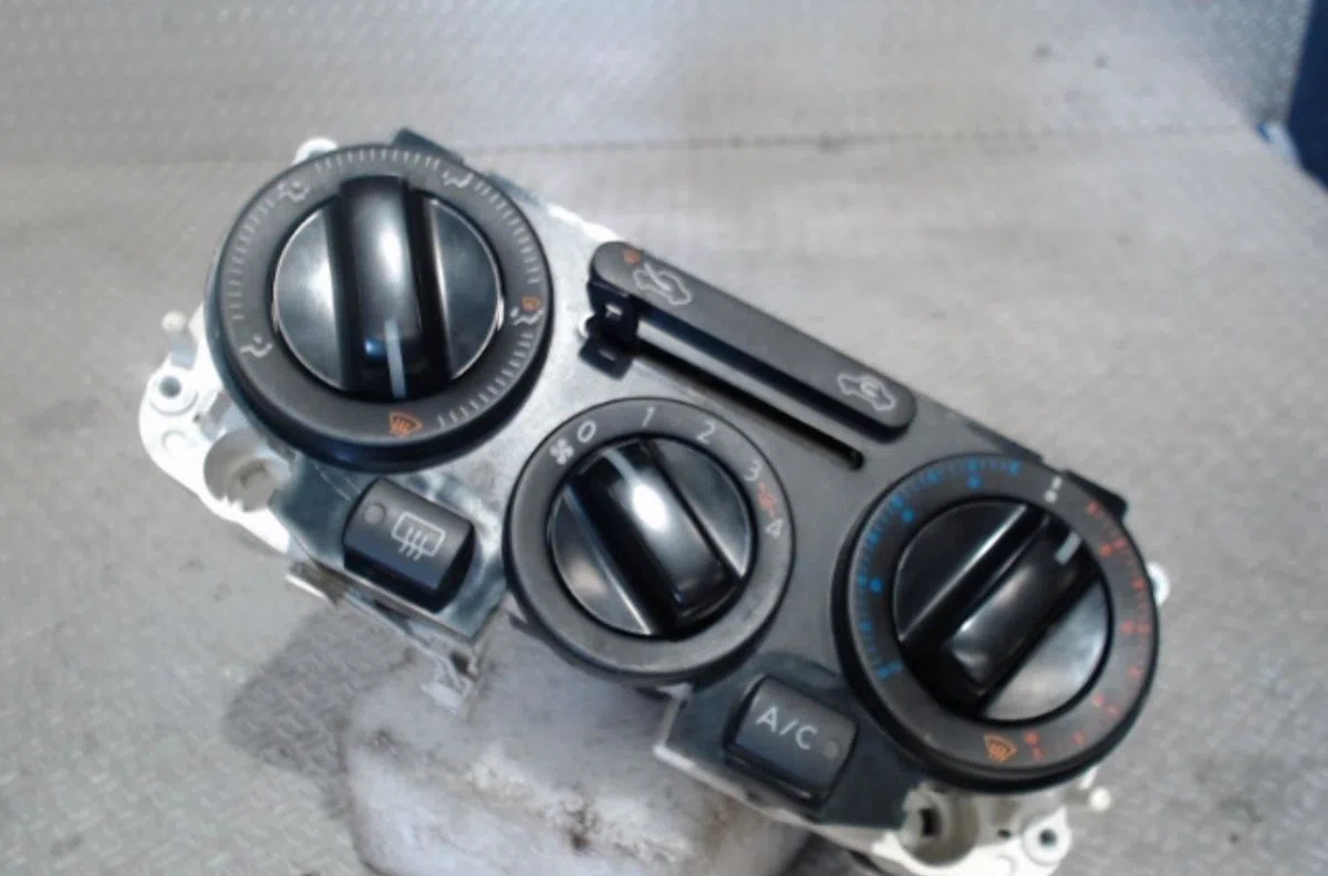 Commande de chauffage Nissan NOTE (E11, NE11) 1.5 dci (2010-2012) occasion — photo 2