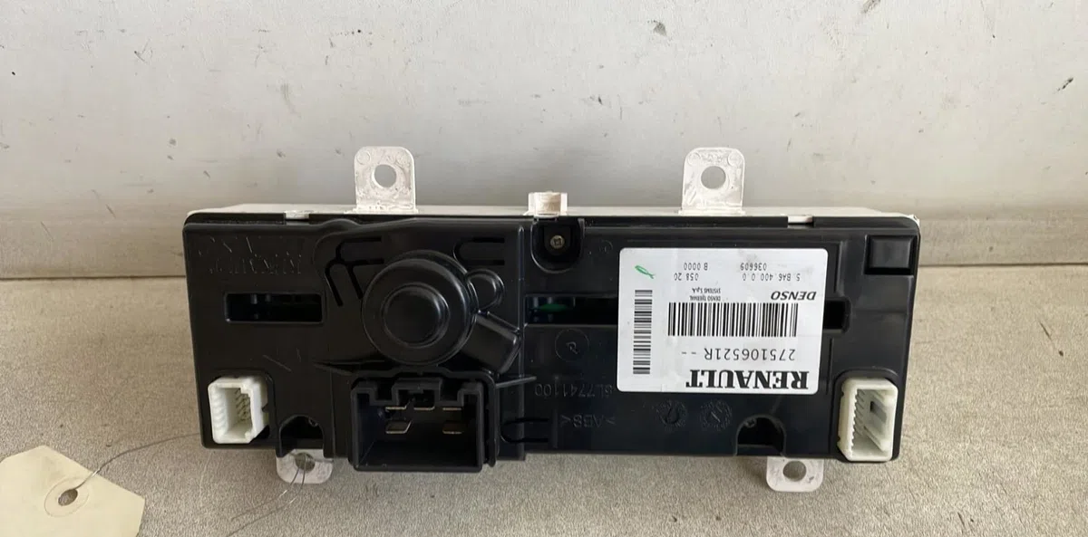 Commande de chauffage Nissan NV400 Camionnette (X62, X62B) Dci 135 (2014) occasion — photo 2