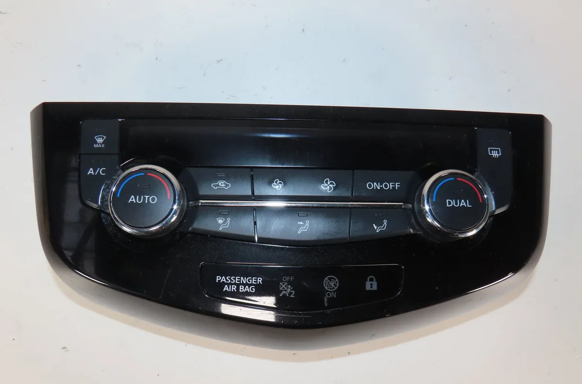 Commande de chauffage Nissan QASHQAI II SUV (J11, J11_) 1.2 dig-t (2013) occasion