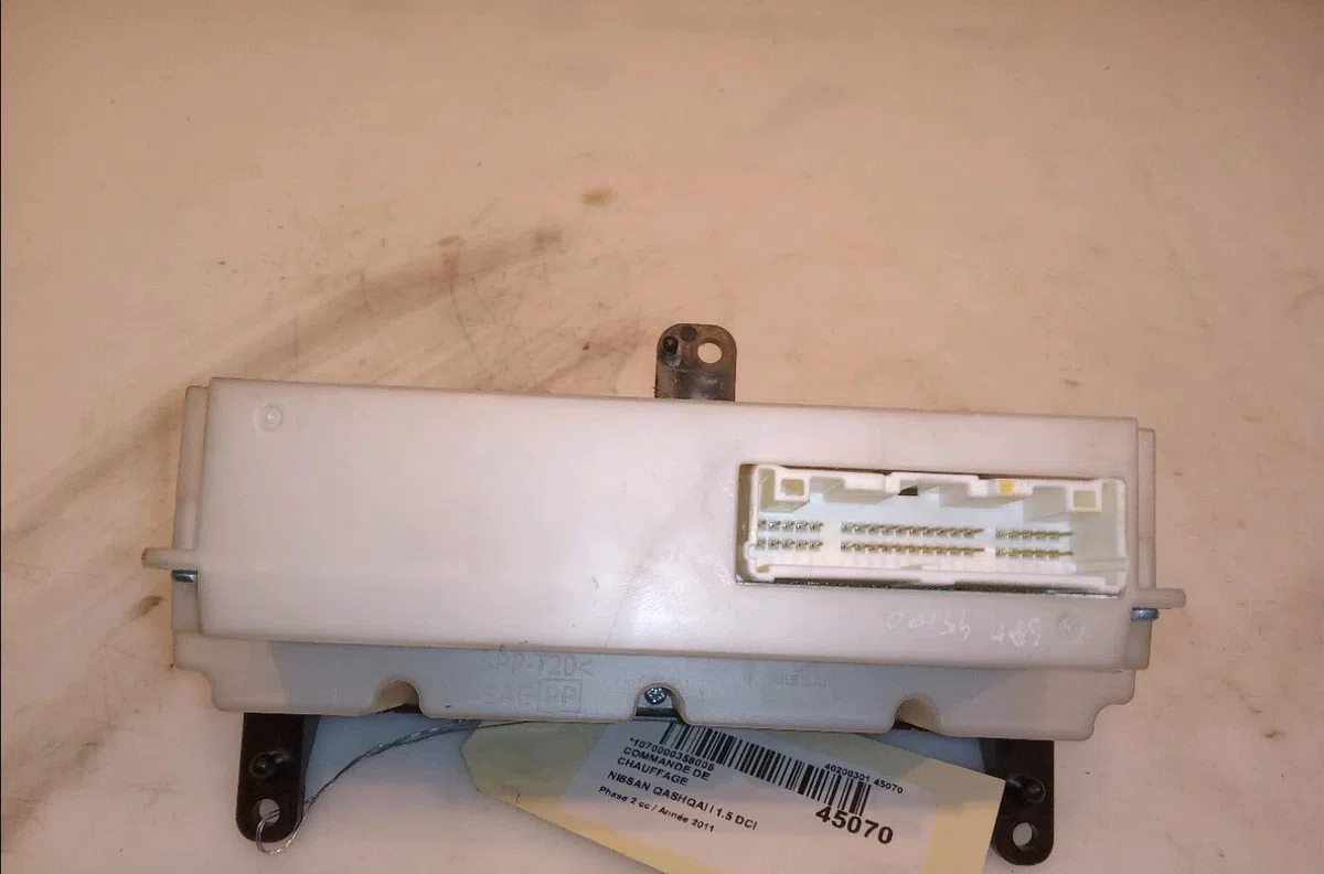 Commande de chauffage Nissan QASHQAI - QASHQAI 2 I (J10, NJ10, JJ10E) 1.5 dci (2010-2013) 5 portes occasion — photo 2