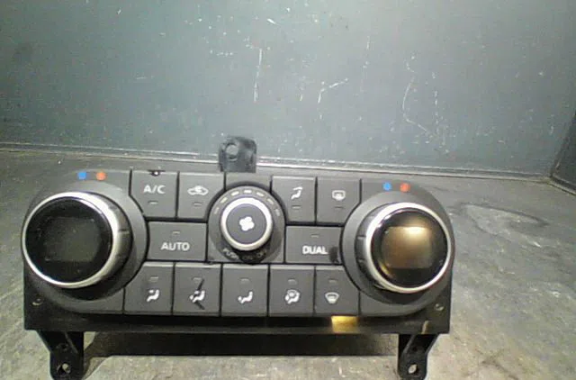 Commande de chauffage Nissan QASHQAI - QASHQAI 2 I (J10, NJ10, JJ10E) 1.6 dci (2011-2013) 5 portes occasion — photo 3