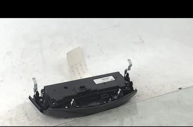 Commande de chauffage Nissan QASHQAI - QASHQAI 2 I (J10, NJ10, JJ10E) 1.6 dci traction intégrale (2011-2013) occasion — photo 2