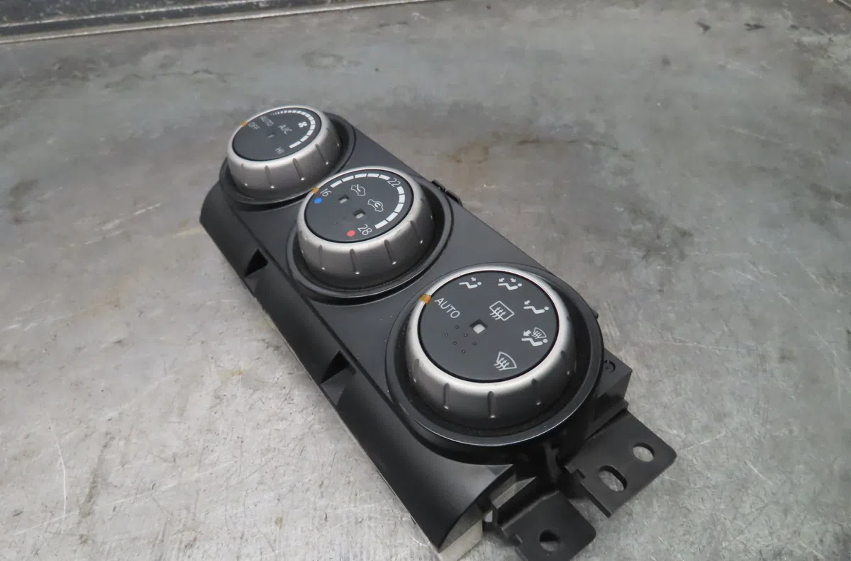 Commande de chauffage NISSAN X-TRAIL 2007 occasion — photo 2