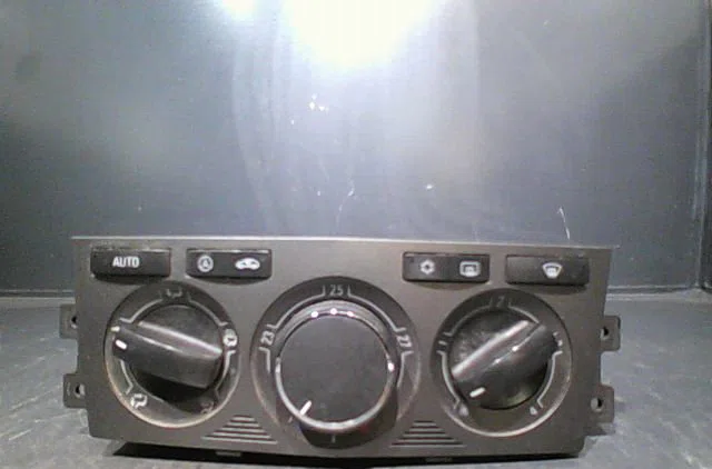Commande de chauffage Opel ANTARA A (L07) 2.0 cdti 4x4 (2006-2011) occasion — photo 3