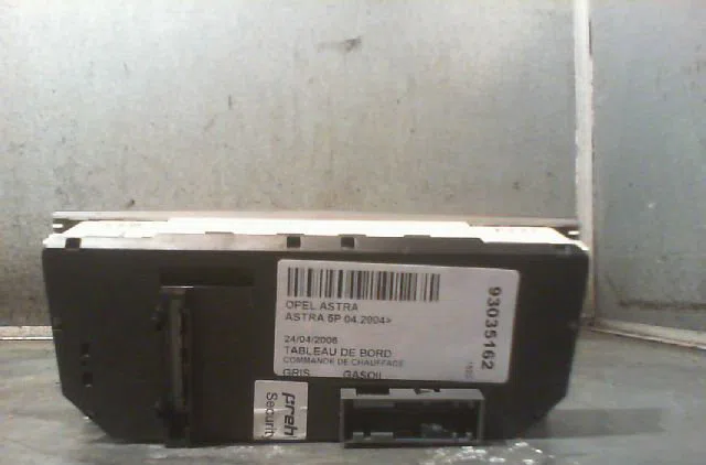 Commande de chauffage OPEL ASTRA 2006 occasion — photo 2